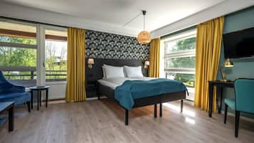Habitación familiar, 2 camas individuales, no fumadores (Standard) | Ropa de cama de alta calidad, minibar, escritorio y wifi gratis