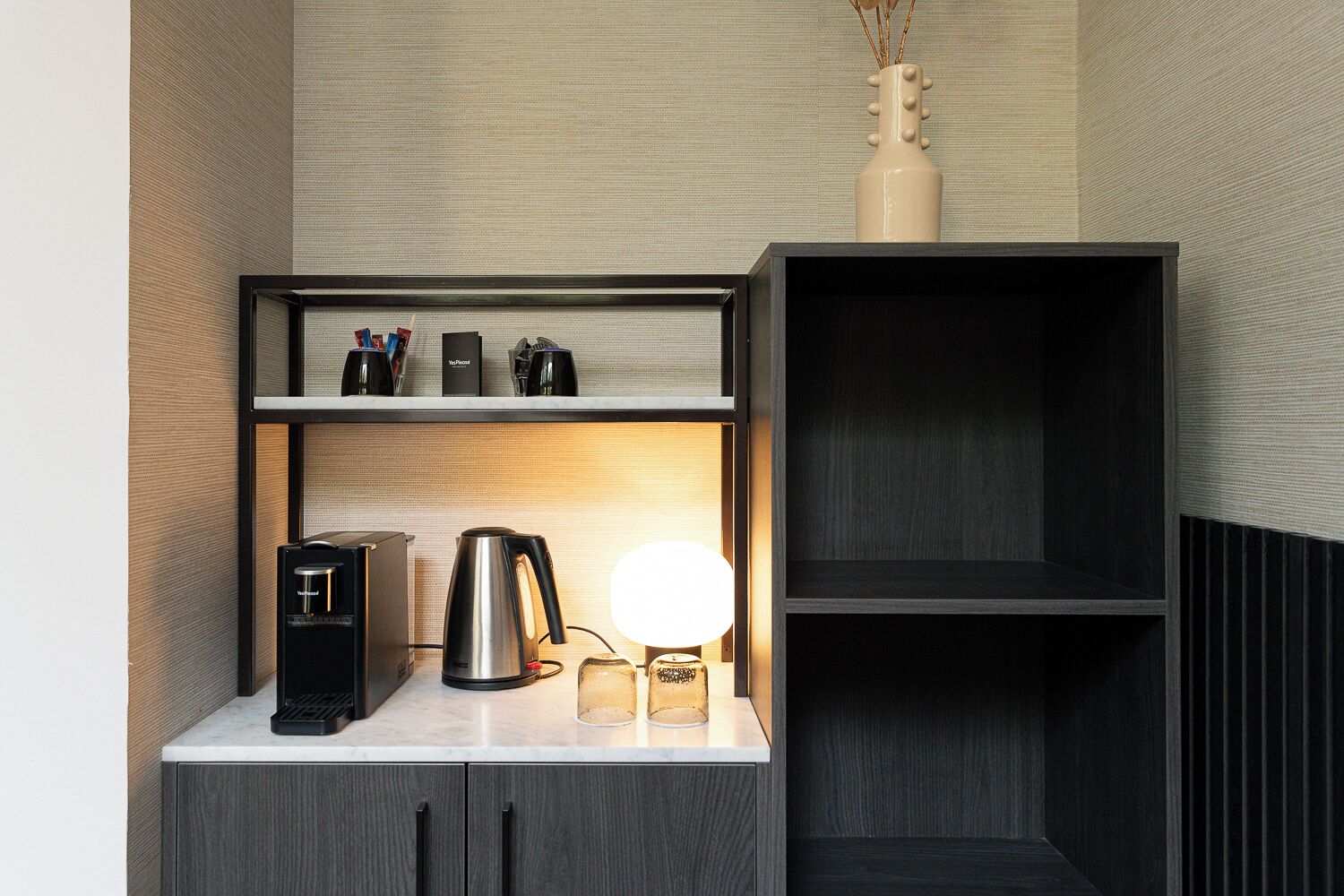 deluxe room | 1 bedroom, memory-foam beds, in-room safe, desk