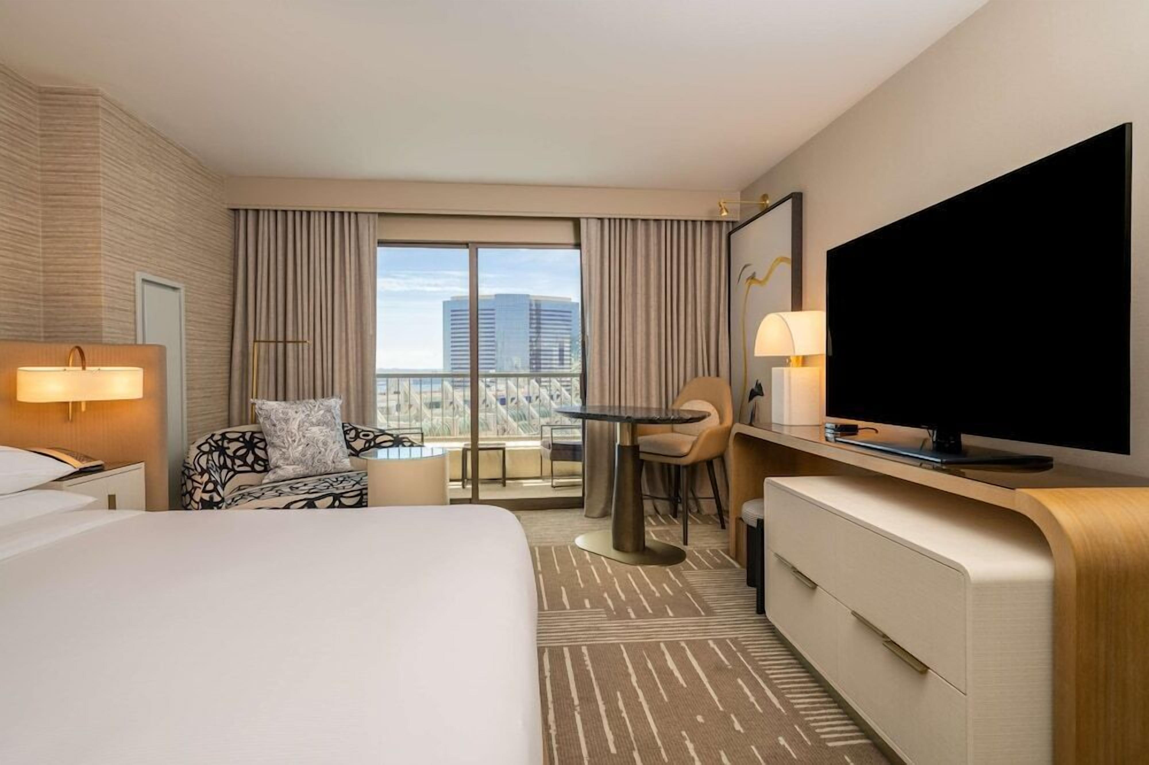 Premium bedding, pillowtop beds, in-room safe, desk