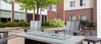 Hilton Garden Inn Milwaukee Northwest Conference Center