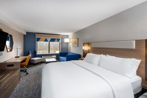 Suite, 1 King Bed with Sofa bed | Desk, laptop workspace, iron/ironing board, free cribs/infant beds