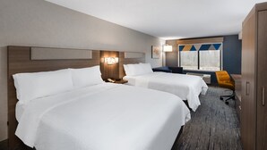 A hotel room with two beds, a desk, a chair, and a window with a view. - Holiday Inn Express & Suites Wadsworth by IHG (Wadsworth)