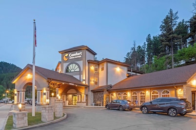Comfort Inn & Suites Mt. Rushmore