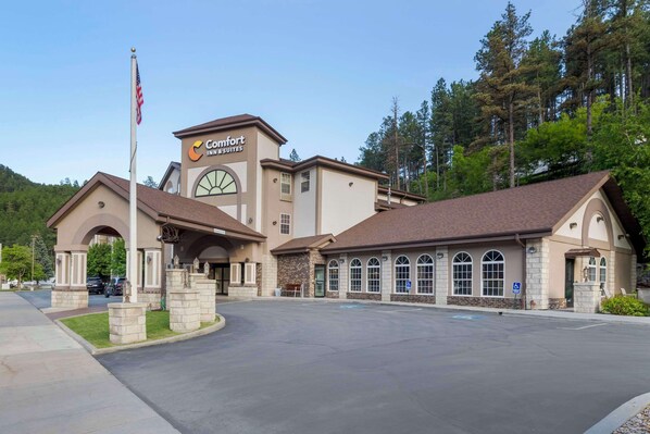 Exterior - Comfort Inn & Suites Mt. Rushmore (Keystone)