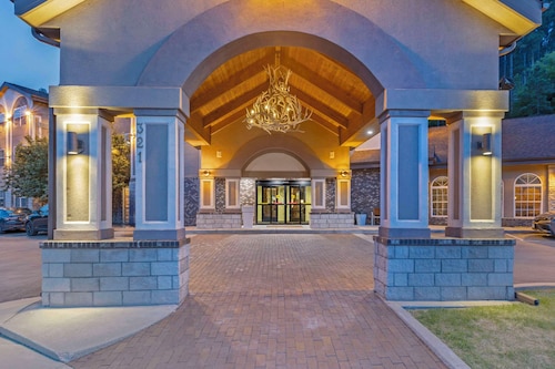 Comfort Inn & Suites Mt. Rushmore