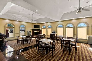 Free daily on-the-go breakfast  - Quality Inn Bay City TX (Bay City)