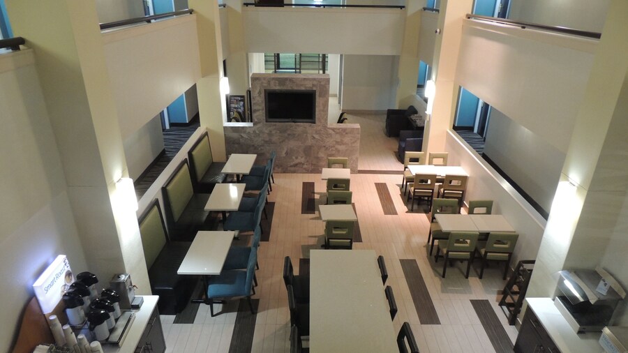 Holiday Inn Express & Suites Birmingham Trussville by IHG