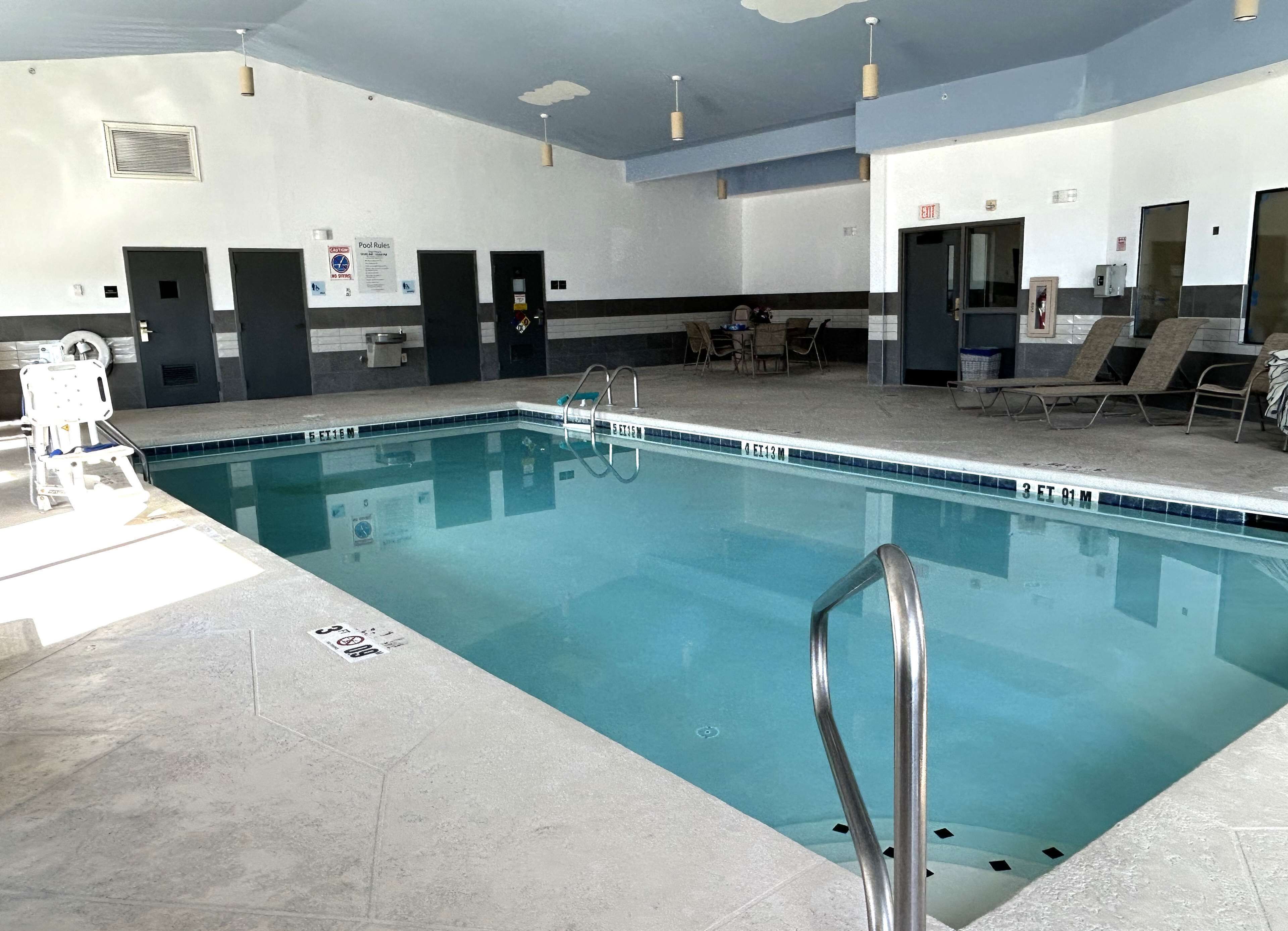 indoor pool