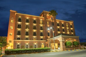 Exterior - iStay Hotel Ciudad Victoria (Ciudad Victoria)