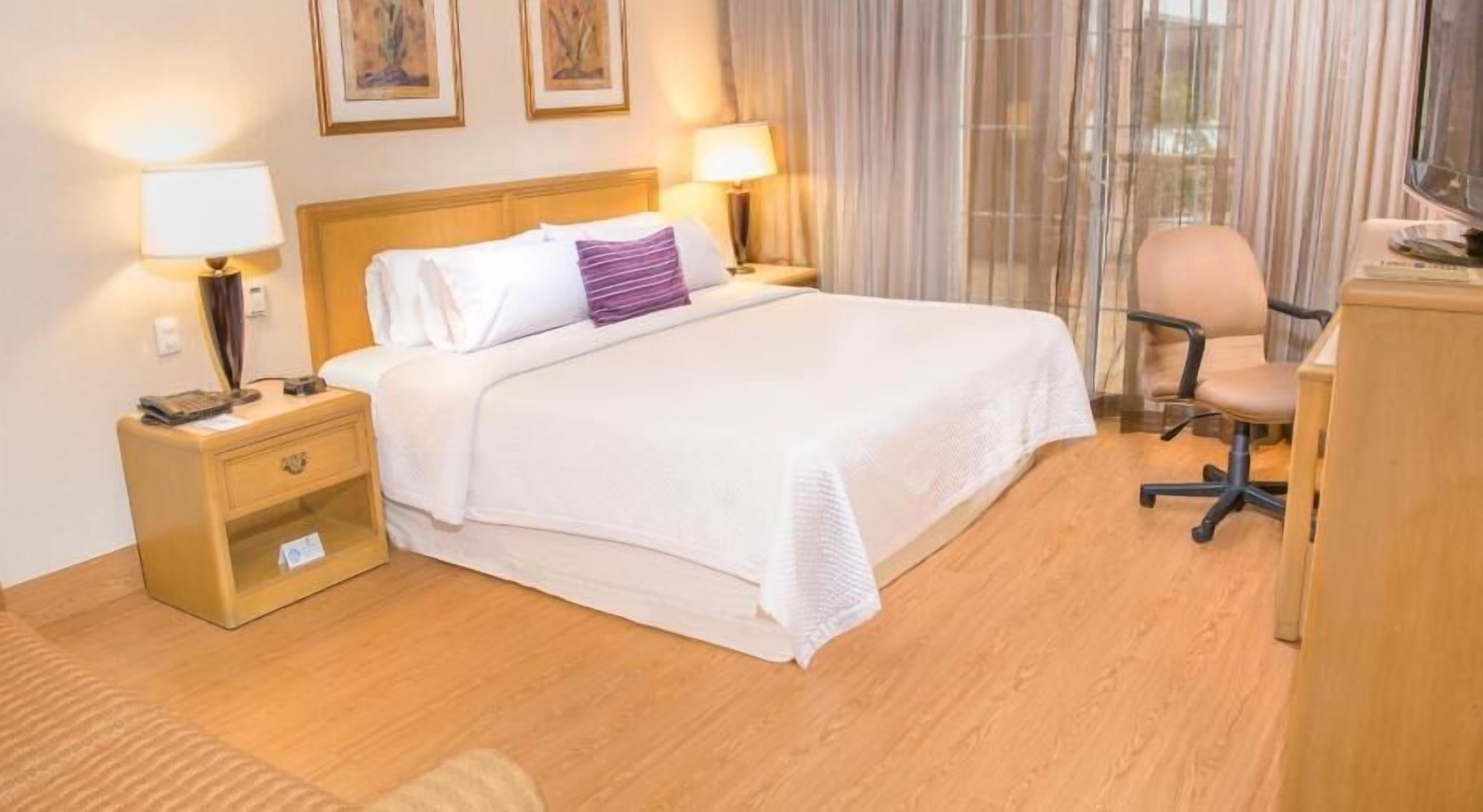 In-room safe, desk, soundproofing, iron/ironing board