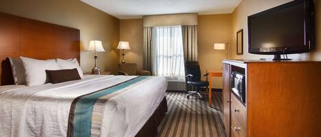 Desk, iron/ironing board, WiFi, bed sheets