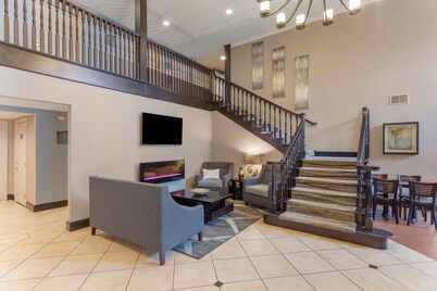 Best Western Plus Russellville Hotel & Suites