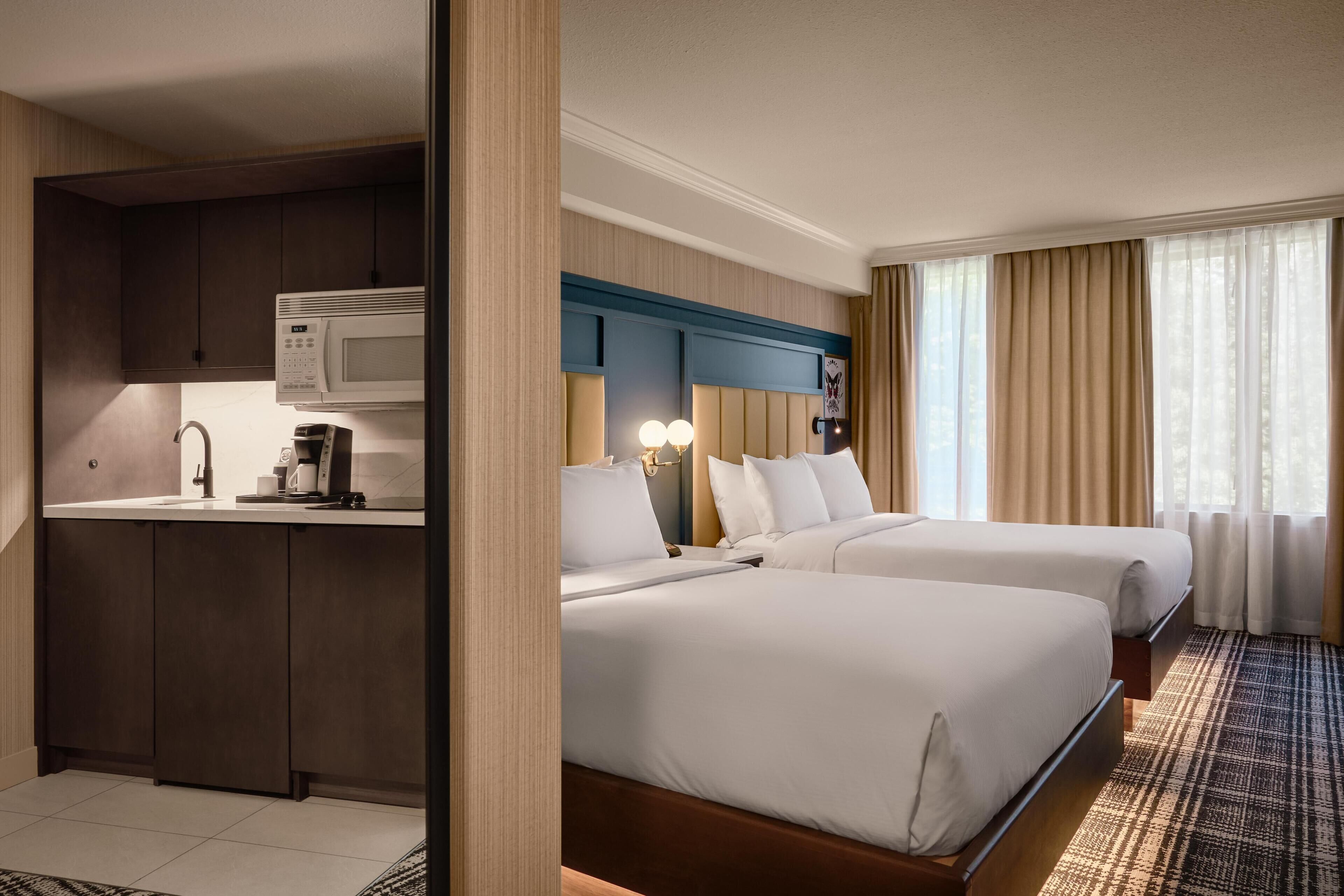 Room, 2 Queen Beds, Kitchen