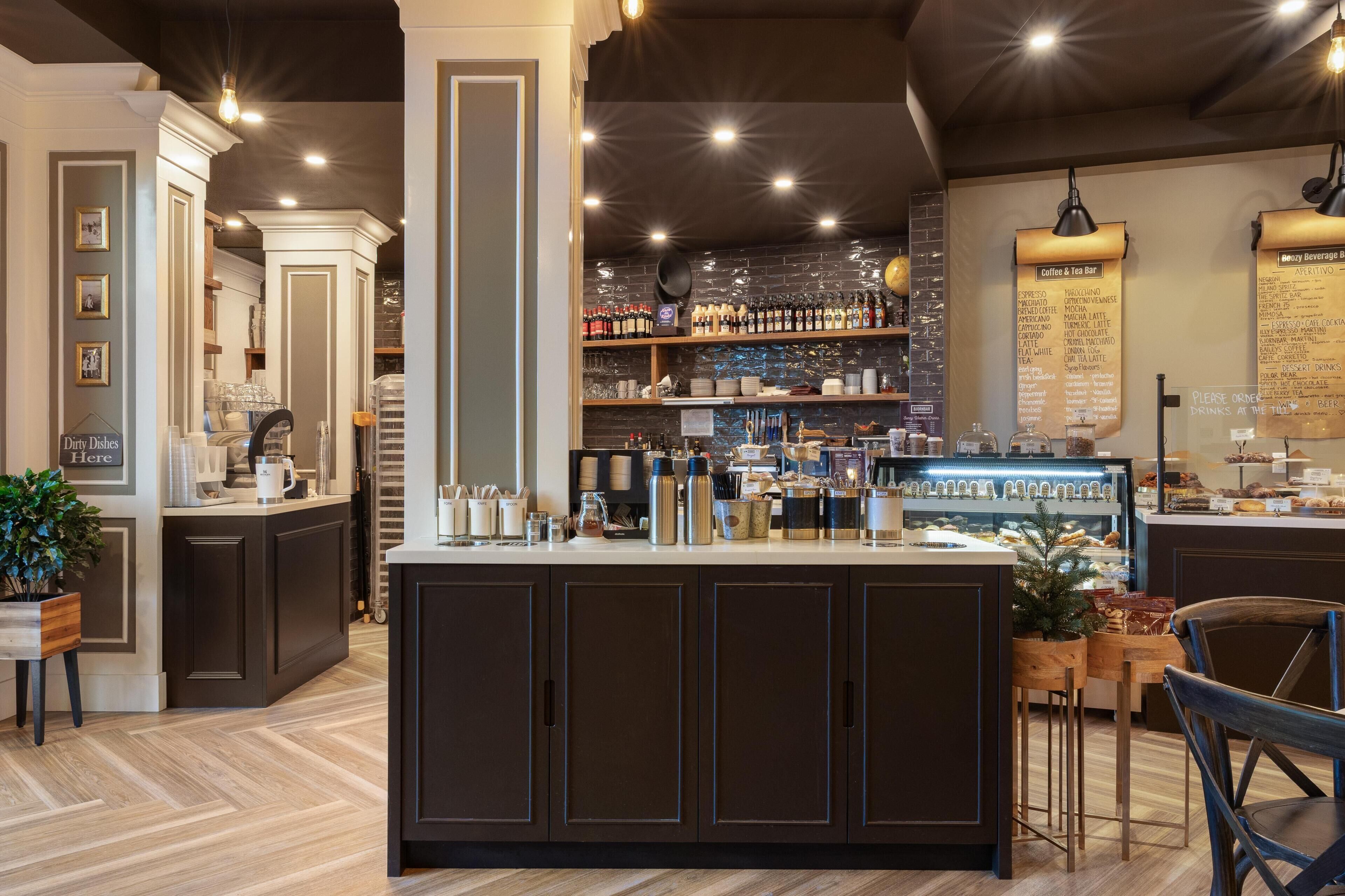 Coffee shop