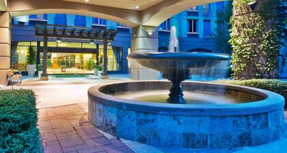 Holiday Inn Hotel & Suites North Vancouver by IHG