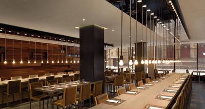 Hotel PUR Quebec, a Tribute Portfolio Hotel