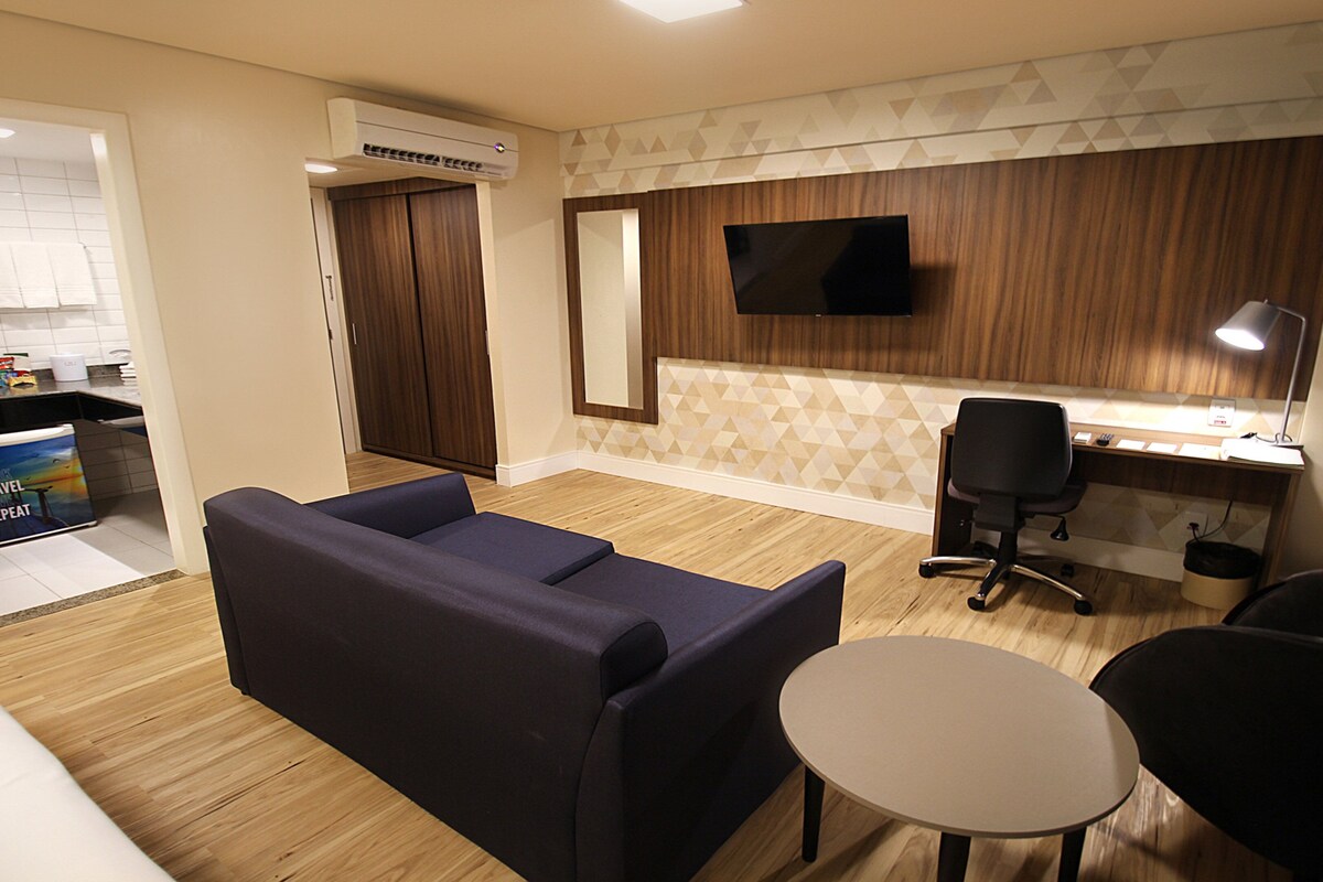Standard Room, 1 King Bed, Sea View | Room amenity