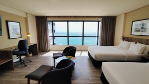 Premium Room, 2 Double Beds, Ocean View (Panoramic) | Minibar, in-room safe, desk, iron/ironing board - Holiday Inn Fortaleza by IHG (Fortaleza)