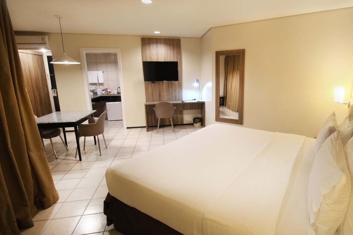 Premium Room, 1 King Bed, Balcony | Minibar, in-room safe, desk, iron/ironing board (on request)