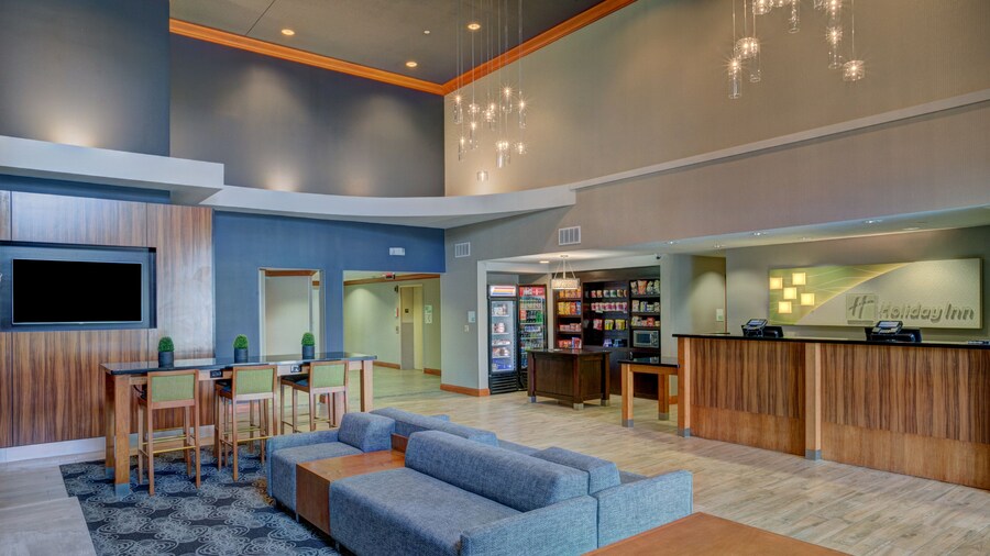 Holiday Inn Hotel & Suites-Milwaukee Airport by IHG