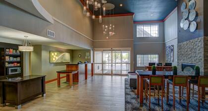 Holiday Inn Hotel & Suites-Milwaukee Airport by IHG