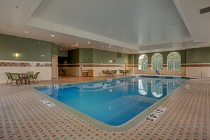 Indoor pool - Holiday Inn Hotel & Suites-Milwaukee Airport by IHG (Milwaukee)