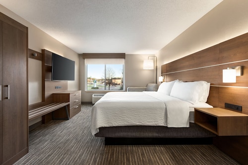 Holiday Inn Express & Suites Oxford by IHG