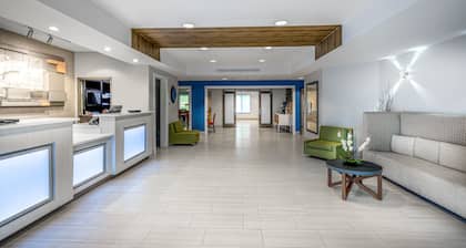 Holiday Inn Express Hotel & Suites Tell City by IHG
