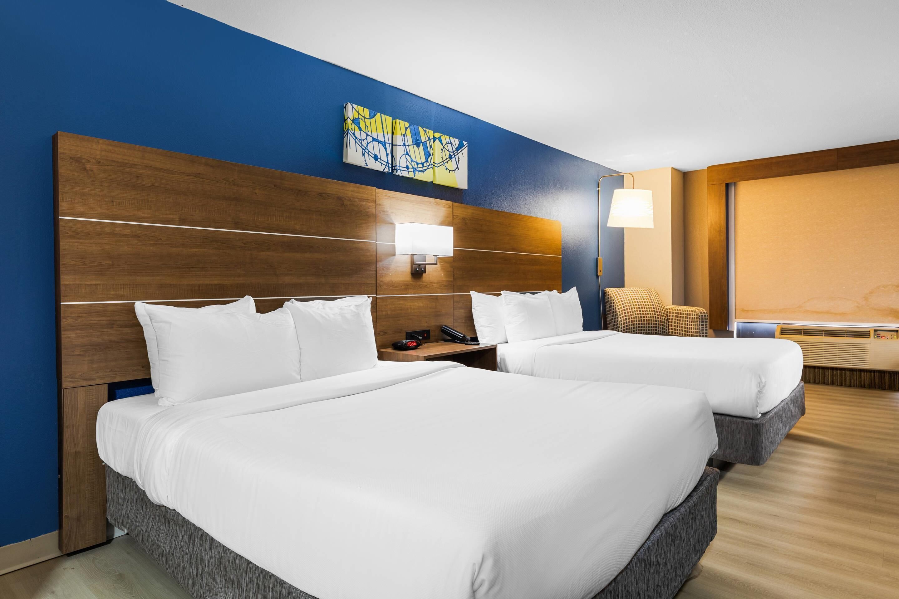 Suite, 2 Queen Beds, Non Smoking | Premium bedding, Tempur-Pedic beds, in-room safe, desk