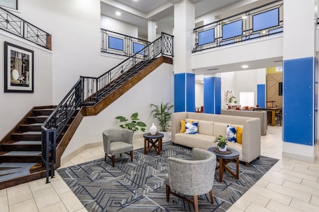 Exterior. Holiday Inn Express Corydon by IHG