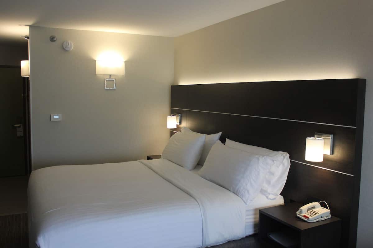 In-room safe, desk, laptop workspace, blackout drapes