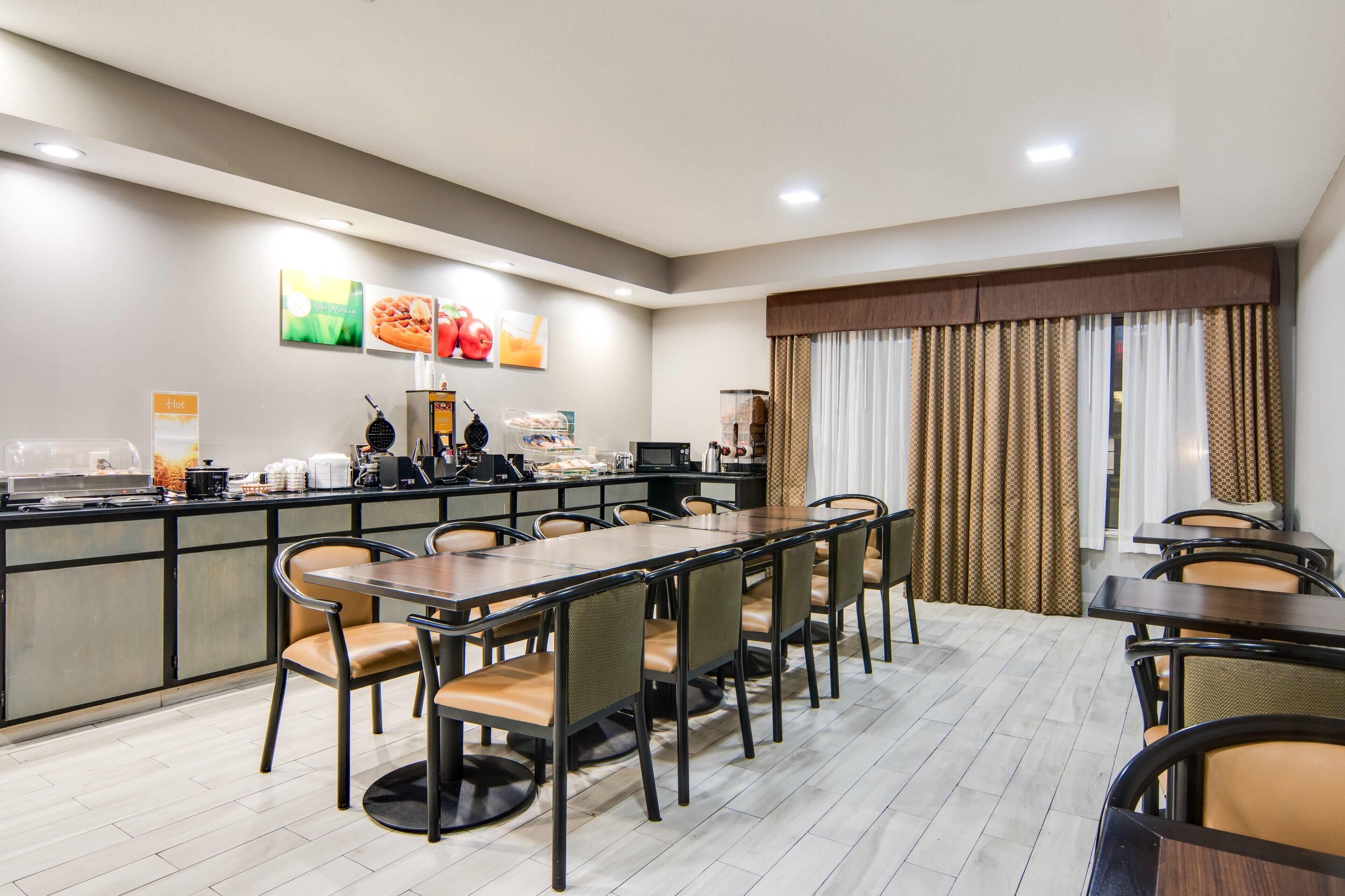 Ilmainen päivittäinen buffetaamiainen 