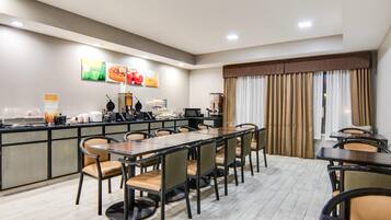 Free daily buffet breakfast