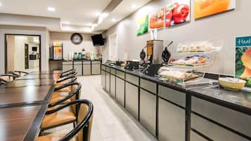 Free daily buffet breakfast