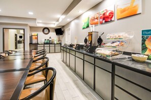 Free daily buffet breakfast