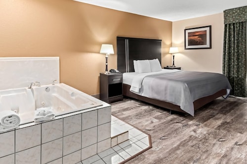 Quality Inn & Suites - Granbury