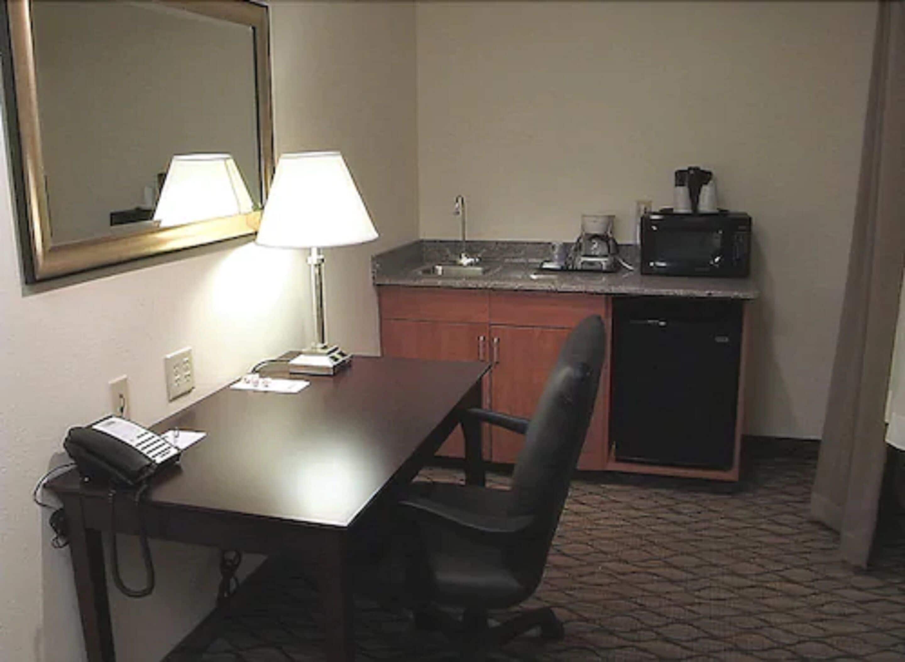 standard room, 1 king bed with sofa bed (living area) | 1 bedroom, in-room safe, blackout curtains, iron/ironing board