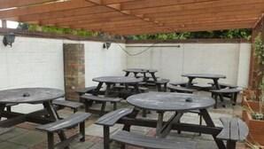 Terrace/patio - Anchor Inn (Ely)