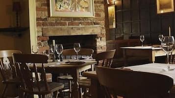 Breakfast, lunch, dinner served; British cuisine