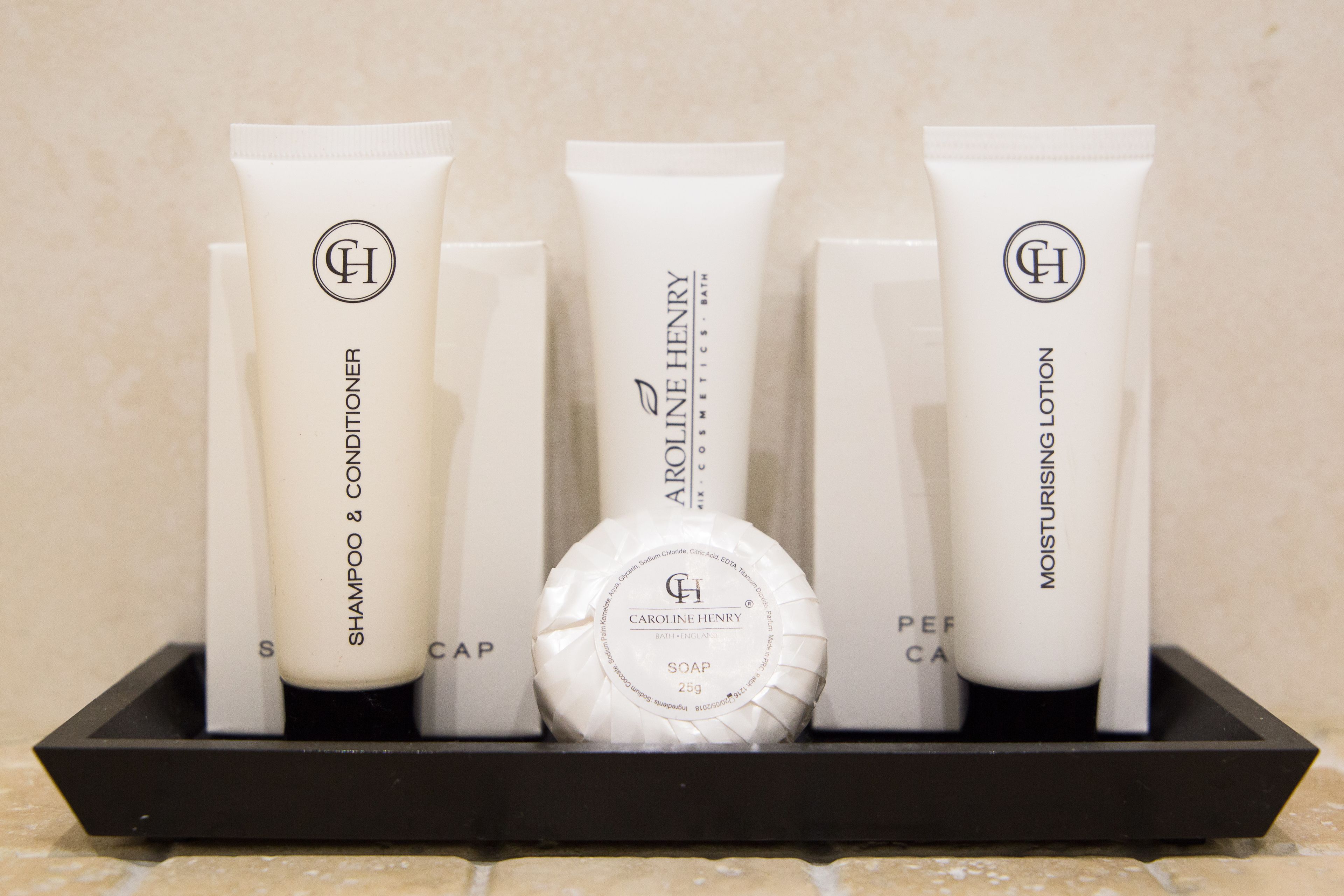 standard twin room | desk, iron/ironing board, free wifi, bed sheets