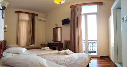 Cecil Hotel