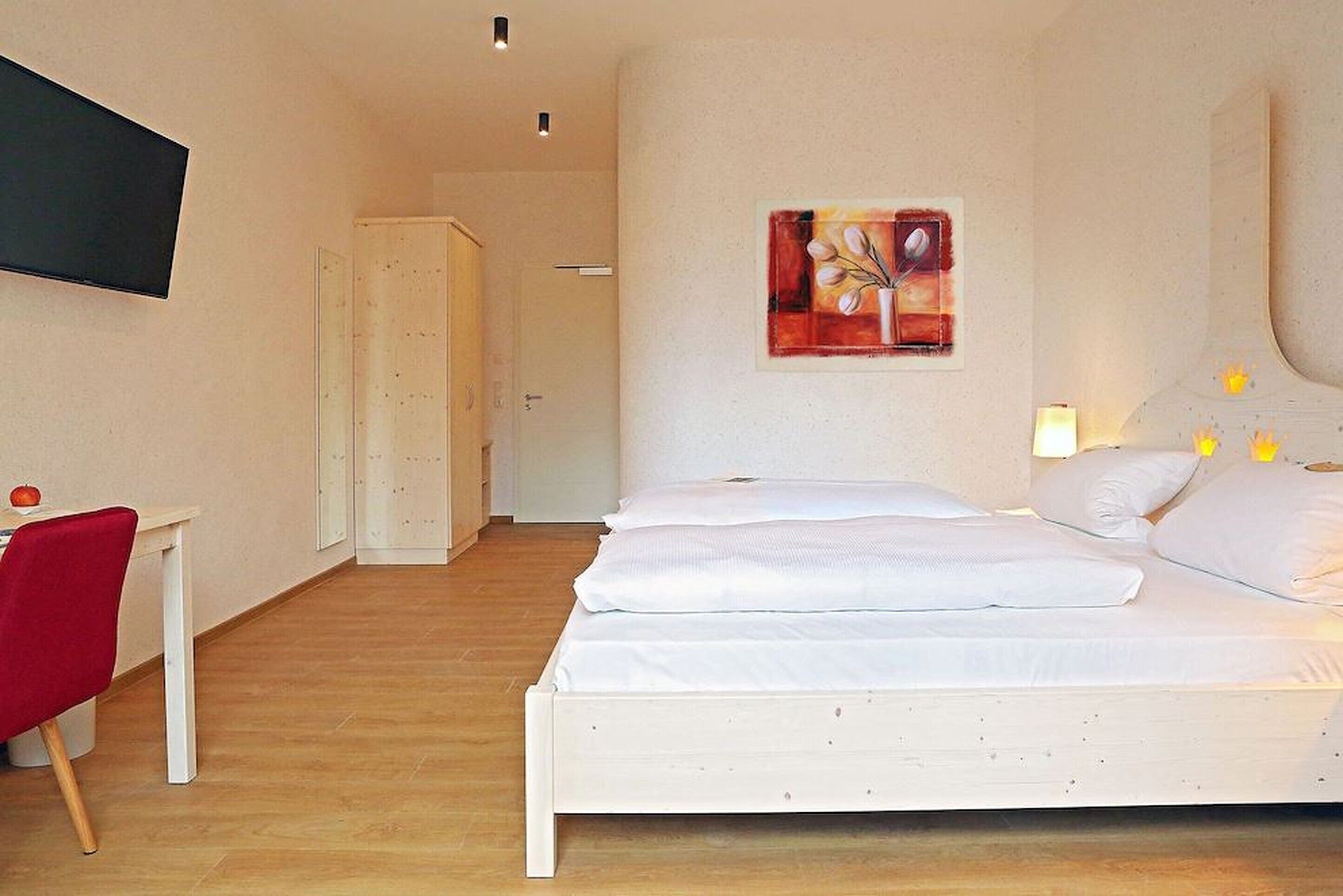 Doppelzimmer (Kupferkrone) | Hochwertige Bettwaren, Zimmersafe, Schreibtisch, schallisolierte Zimmer