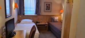 1 bedroom, hypo-allergenic bedding, in-room safe, desk