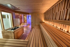 Espace de soins pour les couples, sauna, bain à remous, hammam