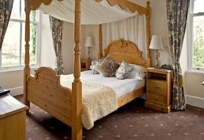 Room Four Poster | Premium bedding, individually decorated, individually furnished, desk