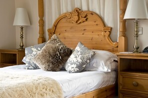 Room Four Poster | Premium bedding, individually decorated, individually furnished, desk