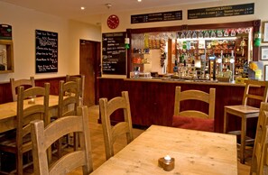 Bar (on property) - New Dungeon Ghyll Hotel (Ambleside)