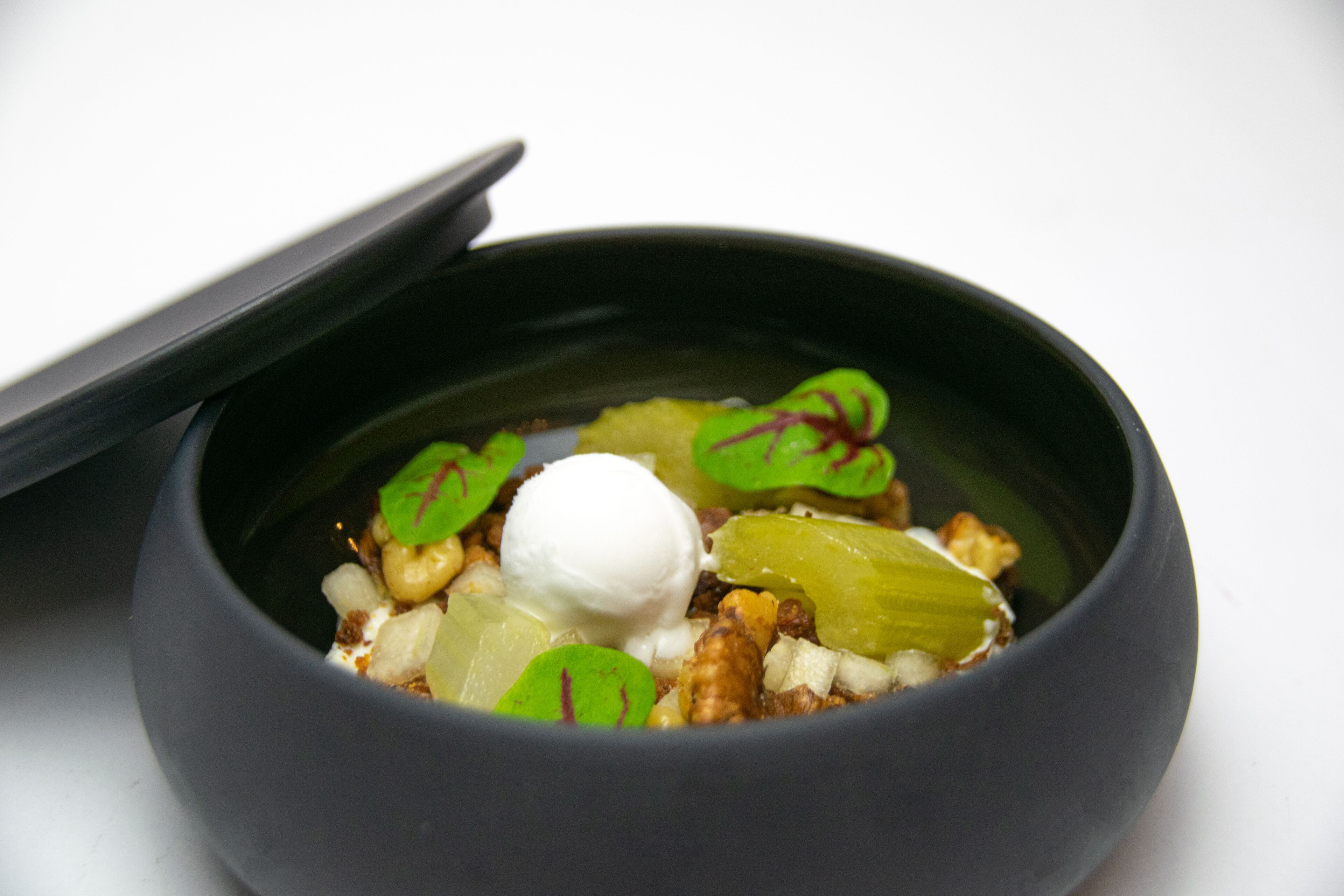 lunch and dinner served