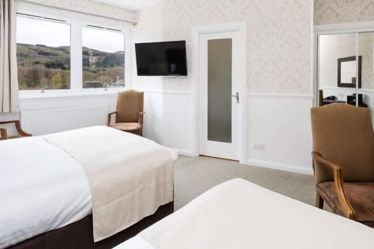 Desk, blackout curtains, iron/ironing board, free WiFi