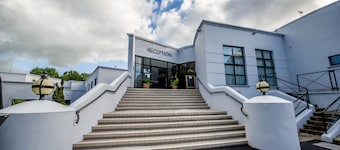 Waterfoot Hotel